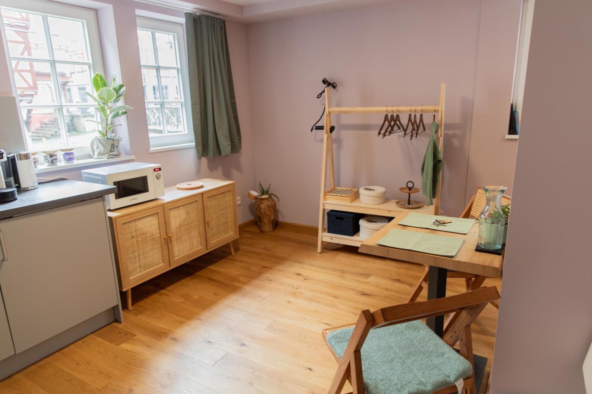 Altstadt Apartment Am Dom Wetzlar, 1 Zi, Kueche, Bad Mit Parkplatz Am Grundstueck ภายนอก รูปภาพ